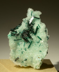 mineralists:  AtacamiteIca, Peru