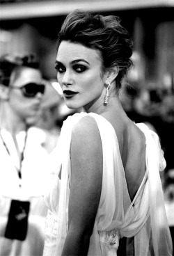 feminin-elegance:  Keira Knightley 