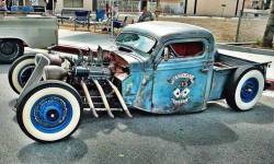 morbidrodz:A blog filled with vintage cars, hot rods, and kustoms