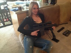 girlandguns:  Girl With Gun  follow me at : http://girlandguns.tumblr.com/