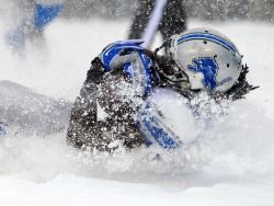 usatodaysports:  FOOTBALL WEATHER 