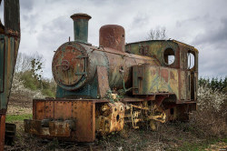 grumpy0308:  Un cœur de vapeur - Abandonned decay trains by