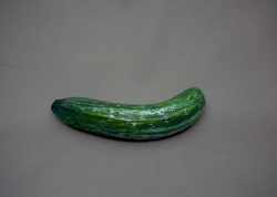 burning-sword:  itscolossal:  Artist Paints Common Foods to Disguise