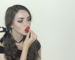 starlet-seraph:  strawberries cherries and an angel’s kiss