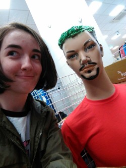 welcoming-reality:  Lucky enough to meet @therealjacksepticeye today while out shopping… Such a nice dude and he has awesome hair x 