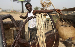 dynamicafrica:  theblackme:  Nigerian artisan Ojo Obaniyi from