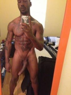 theluckeystar:  Drilla (@DRILLAXXX) Meat.  Drilla aka Nick Omni!  View Post  Sausage for days 