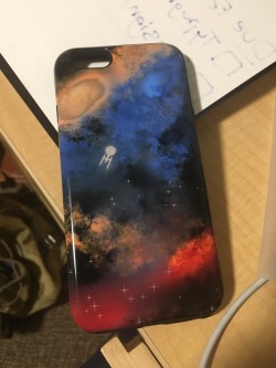 mgs-lileiv: biscuitgeekery:   Got my new phone case today!! 