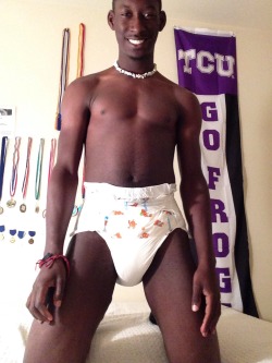ryry7diaperboy:  Its alright to be in diapers while in college