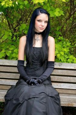 victorian-gothica: Victorian Goth