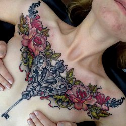 thievinggenius:  Tattoo done by Yliana Paolini. 