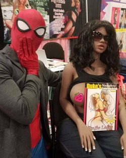 His spider senses are tingling lol #exxxoticanj #exxxotica17  (at New Jersey Convention and Exposition Center)