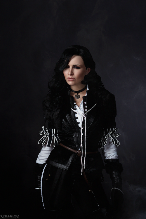 milligan-vick:   Yennefer of Vengerberg pt.II Candy as Yenneferphoto by me  These cosplays are getting better and better. Just look at the damn quality of the outfit. And the cute girl.