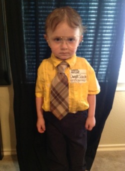 justbifurious:     youungwonder:  my nephew went as dwight schrute