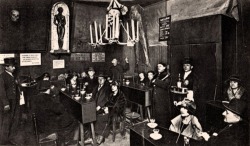  Cabaret du Néant, salle d’intoxication, Paris, Montmartre.