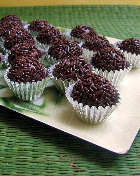 BRIGADEIROS: A Brazilian Party