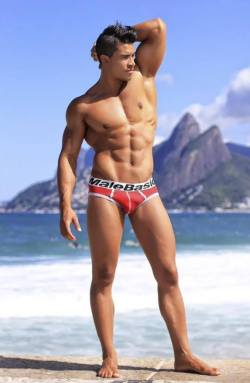go-pumas:  brazilianboys2017:  Brazilian boy  Brazilian Men and
