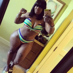 bruh-in-law:  Kustom Built   Thick black women>>>>