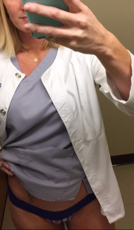 sexonshift:  Love the comments and messages! #sexynurse #scrubs #onoff  Gorgeous, love the pics , thx for the share and come again