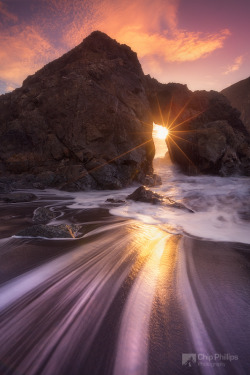 sund-wn:  Southern Oregon Coast Sea Arch by Chip Phillips