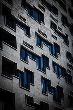 jaimejustelaphoto:  Blue windows by Alexander Bollag 