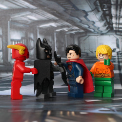 lego-stories:  Trouble at Justice League HQ