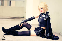 sharemycosplay:  A totally amazing Cloud by #cosplayer Molecular