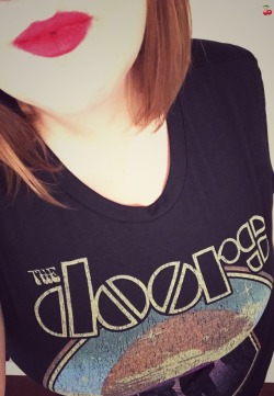 cherryredtoes:  T-shirt Thursday…..