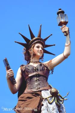 steampunktendencies:    Statue of Liberty Steampunk inspired