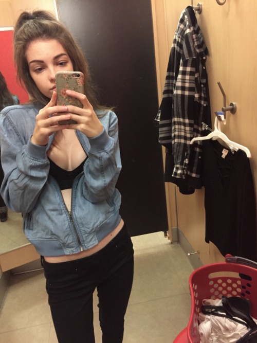 onthehillside:  killin it in the fitting room