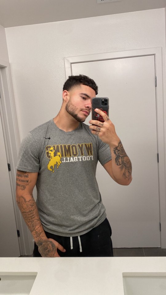 hornytwinkdude: