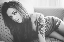 girls-w-tattoos:  Model: Alexandra Elise Tattoo work done by