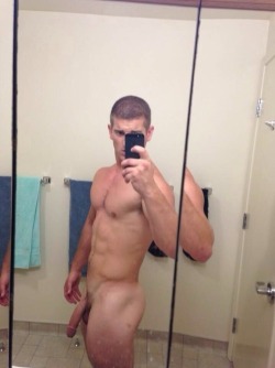 hotnaked8:  Like a horse, and oh … Those thighs 