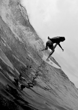 surf-fear:  photo by Alex Benaud 