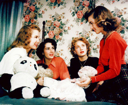 vintagegal:  Janet Leigh, Elizabeth Taylor, Jane Powell and Ann