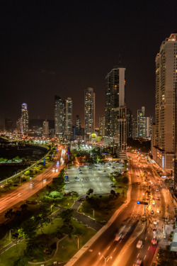 breathtakingdestinations:  Panama City - Panama (by f. ermert) 