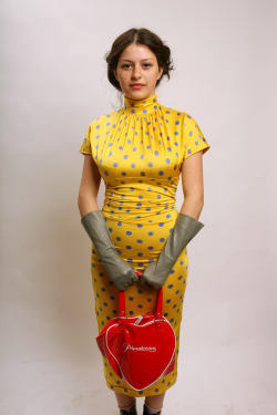 spookypuke:  montyburns56:  Alia Shawkat  Goddamn it all 