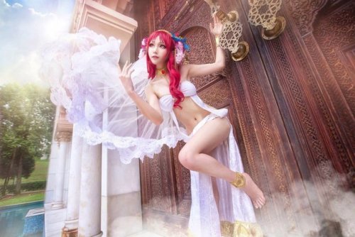 Source : http://sexykosplay.tumblr.com/