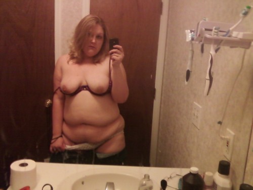 Another sexy, plus-size lady teasing us with a selfie. Your turn next!…