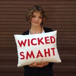 leonsringtrick:  Camren Bicondova: Wicked Smaht Gotham Kitty