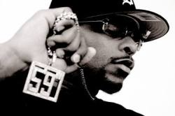 > its royce da 5'9’s b day today  happy b day to 1 of