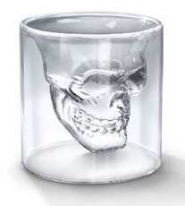 caitlynhetillica:  Crystal Skull GlassVodka Skull GlassSkull