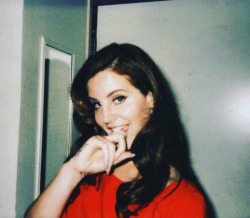 breezy-rose:  Lana Del Rey