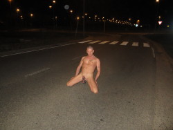 ricardofabbro:Showing Off completely naked at the end of exit