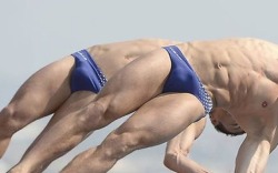 sfswimfan:  speedozrulez: More of the Head Dots divers from BCN