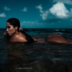 Colombian mermaid @dianamaux by an @ohrangutang @ohrangutangsjungle