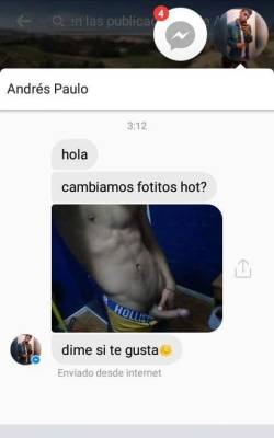 chilenodesnudo:  El Andres Paulo se pela weno por facebook le