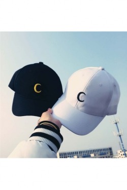 mignwillfofo: Are you crazy about caps just like me?  ๑•ิ.•ั๑