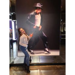 Doing my best Michael Jackson impersonation 🕴 What an incredible