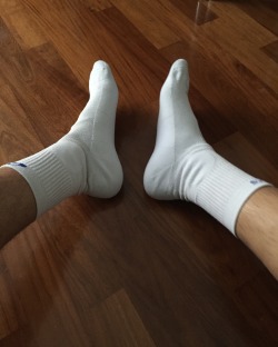 go-franci:  me with volleyball socks!